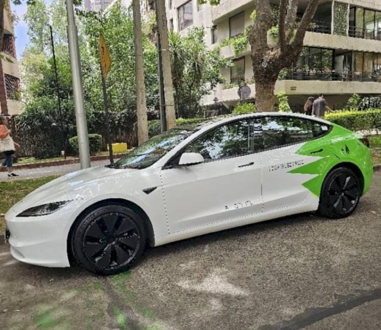 Tesla eléctrico